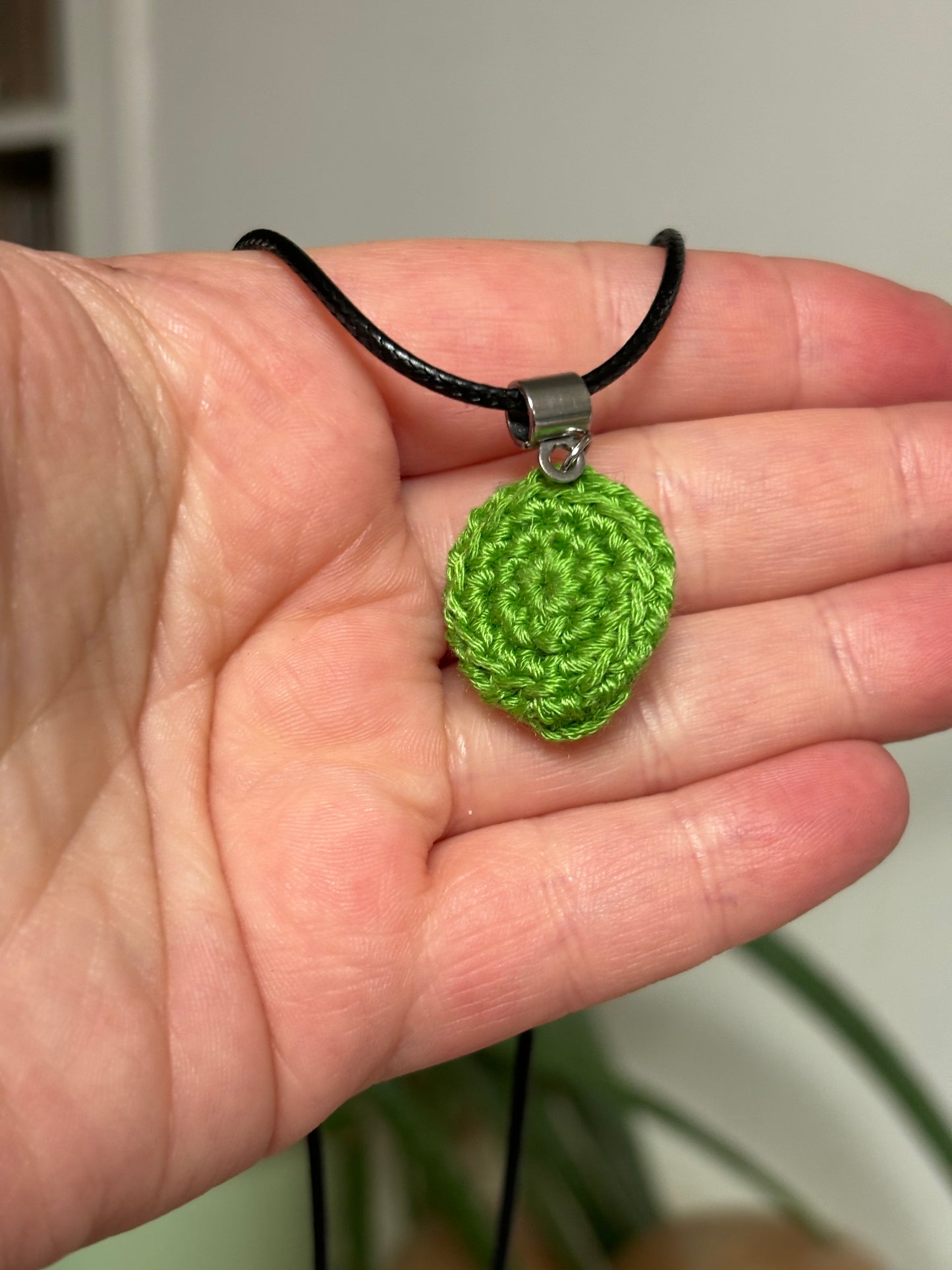 Retro Crochet Necklace - Alien