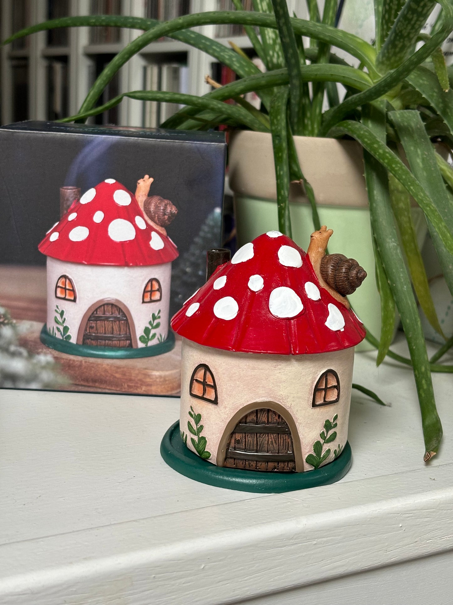 Mushroom House Incense Cone Burner