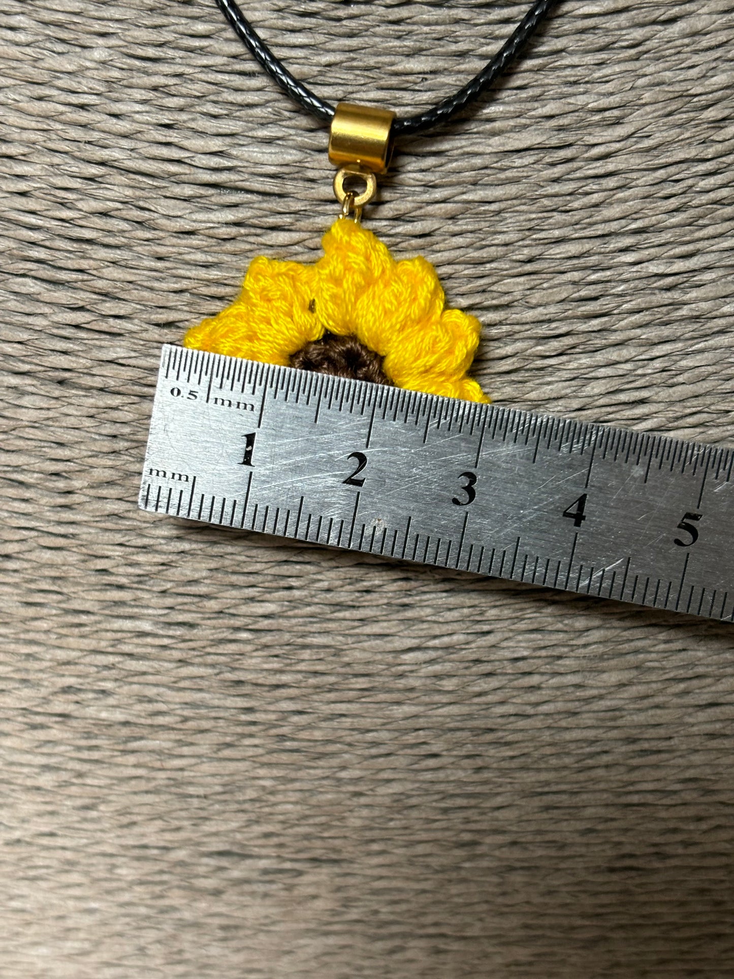 Retro Crochet Necklace - Sunflower