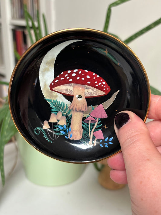 Dark Forest Mushroom Incense Plate