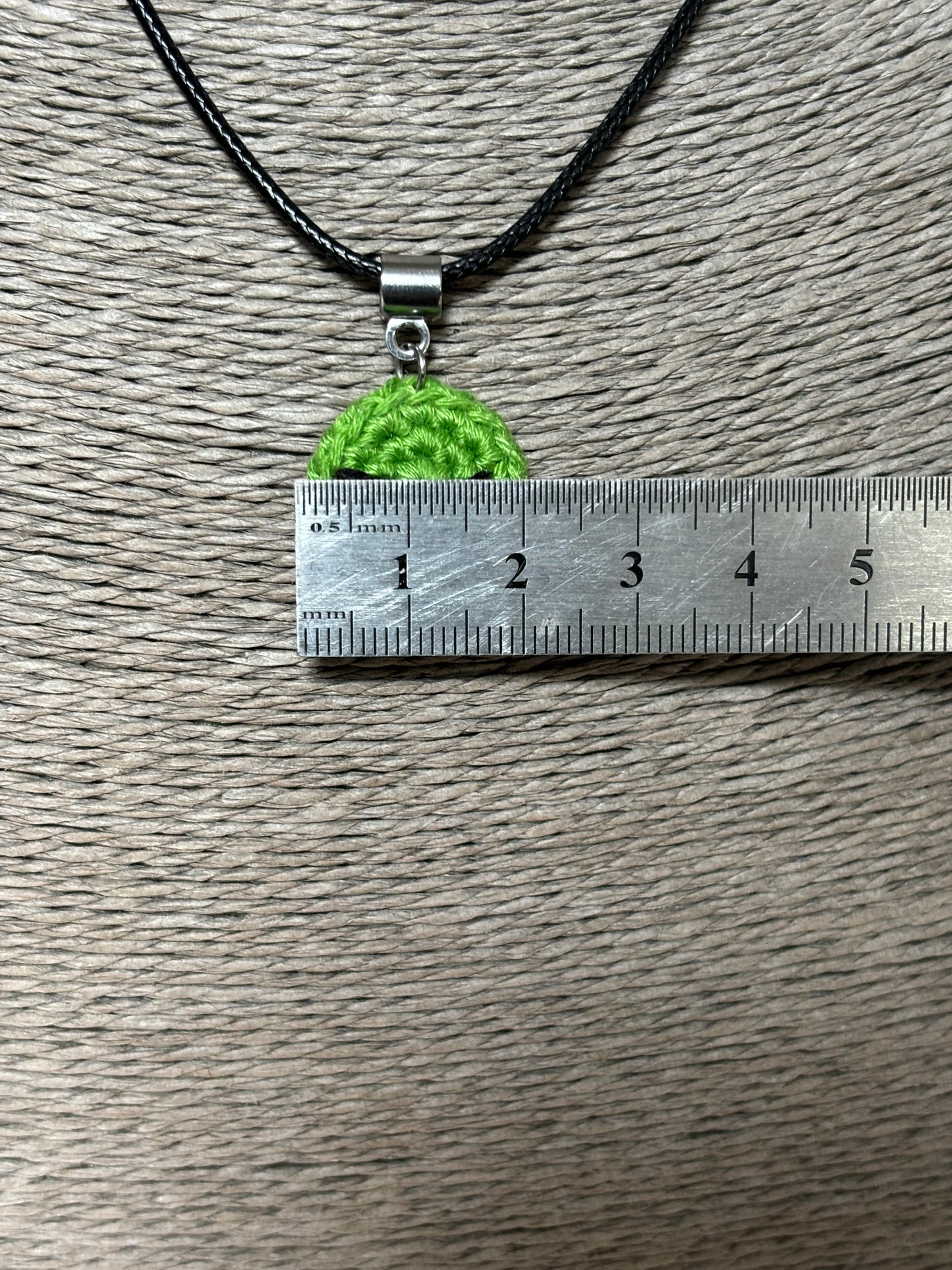 Retro Crochet Necklace - Alien