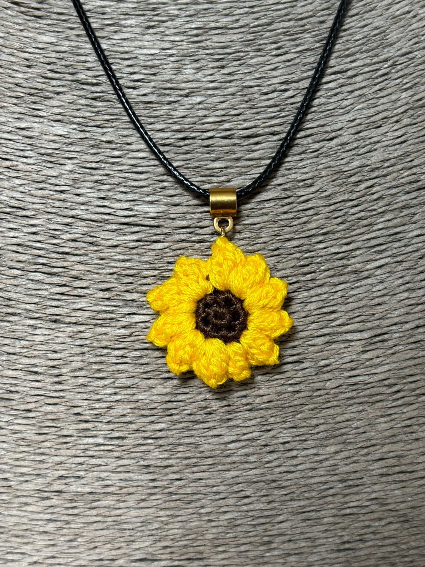 Retro Crochet Necklace - Sunflower